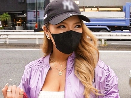 【ギャルJDの危険なバイト】『デカすぎるよぉ…』素人女子大生が巨根に翻弄され、手マンでビショ濡れ!マングリ体勢で激ピストンされ、痙攣しながらイキまくる!♡ ギャルボディが乱れまくる!