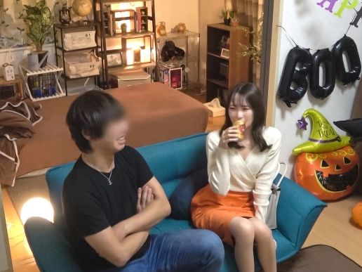 【素人ナンパ】色白スレンダー美少女を口説き落とし、ゴム無し生ハメSEX！仕込んだカメラで盗撮した一部始終がヤバすぎる！ウブな顔して感じまくる姿がエロかわいい♡