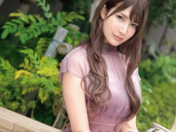 【スレンダー美少女の連続顔射SEX】『やだ…顔にかけないで…』現役服飾学生の美ボディを高速ピストンで責めまくり！膣内をかき回す激ピストンに喘ぎまくる！スレンダーなカラダに連続顔射で汚しちゃうエロ動画！♡