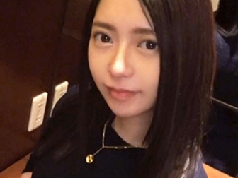 【美乳ロングヘアーの美女】めちゃめちゃ美人な女の子の体をねっとりイジり倒す！♡濃厚な騎乗位で感じまくる美少女の悶絶セックスに大興奮！！