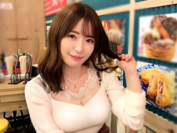 【背徳の電話SEX】ムチムチ美人妻、旦那と電話中でも我慢できない！不倫チ○ポで激しく突かれ、喘ぎ声を押し殺しながら快楽に溺れる種付け不倫プレイ♡