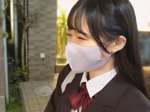 【制服の裏の顔】『彼氏には内緒だよ…♡』清純派女子が実はドスケベ！彼氏以外のチ○ポに夢中になり、エッチなおマンコを激しく突かれて感じまくる浮気セックス！！