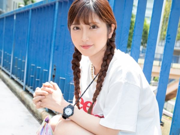 【元アイドル美少女の堕落】『もっと…奥まで…』M気質のヤリマン女子が性処理ペット志願！3Pでチ●ポ2本に囲まれ、快楽に溺れる姿は必見！アイドル卒業後の淫乱っぷりに驚愕！♡