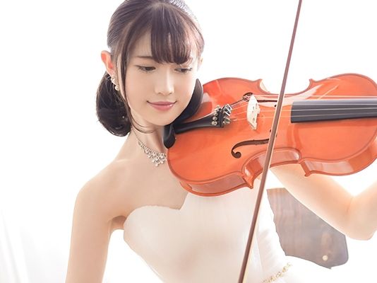 【エリート美少女の淫らなデビュー】超名門大学出身の才女がAVで大胆解禁！超敏感なパイパンマンコがカメラの前で大洪水！知的で清楚な見た目とのギャップがヤバい！