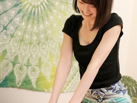 【極上エステ体験】『気持ちよくしてあげる…』スレンダー美人が極上ご奉仕！華奢な体でねっとり責められ、淫乱マンコに包まれて中出し必至の悶絶プレイ！♡