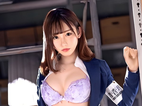 【美乳管理人】世の男たちのザーメンを搾り取る七嶋舞♡ 口とマンコでチンポを刺激しまくり、射精管理で男たちを骨抜きにする！！ 敏感な美乳を揺らしながら、男たちをイカせまくる！