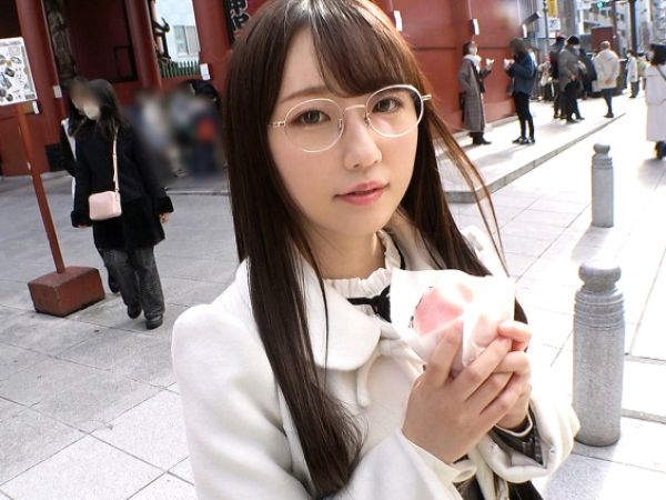 【ナンパ成功！】ロリ系ちっぱい文系女子が電マ＆手マンで大洪水♡色白桃尻を激しく突きまくられ、デカチンに悶絶イキ！無垢な美少女が乱れる瞬間！
