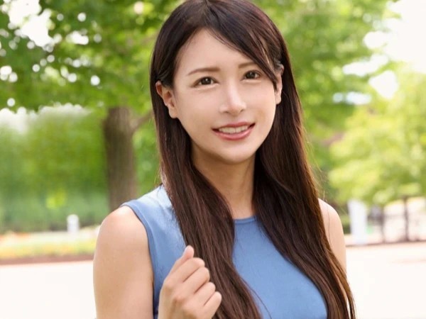 【金欠人妻のAVデビュー】『フツーの仕事はムリ♪』美人でエロい人妻がお金欲しさにAV出演！性欲旺盛な人妻マ○コは感度抜群で、男優のチ○コをがっつり受け入れちゃう！最高のエロさに興奮間違いなし！！